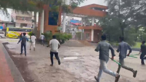 বরিশাল বিশ্ববিদ্যালয়ে ছাত্রদল-শিবির সংঘর্ষ