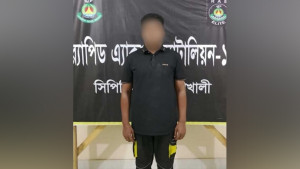 লক্ষ্মীপুরে থানা থেকে লুট হওয়া অস্ত্র-গুলিসহ ‘ছোট নিশান’ গ্রেপ্তার