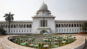ডিসিসহ ৪ জনকে আদালত অবমাননার নোটিশ 
