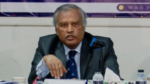 বাংলাদেশ ব্যাংকের প্রধান অর্থনীতিবিদ আখতার হোসেনের নিয়োগ বাতিল