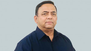 জামিনে মুক্তির খবর, দুবাইয়ে ল ফার্ম নিয়োগ ঢাকার