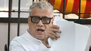 ‘নুডলসের মতো আইন তৈরি হচ্ছে’, ১৭ দিনে ১০ বিল পাস নিয়ে কটাক্ষ ভারতীয় এমপির