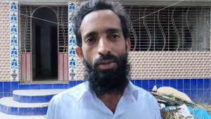 ২০ টাকার লটারির টিকিটে ৩০ লাখ টাকার দাবিদার কৃষক