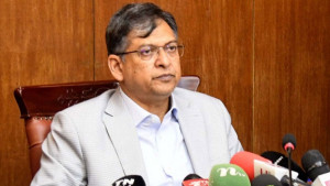 পুলিশের মূল কাজ হলো জনগণের সুরক্ষা ও সেবা দেওয়া: স্বরাষ্ট্রমন্ত্রী
