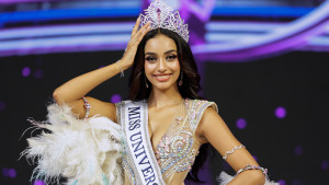 মিস ইউনিভার্স ইন্ডিয়া বিজয়ী কে এই কাজিয়াহ