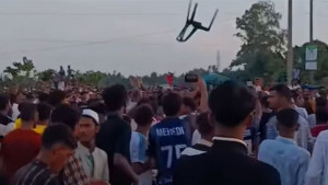 ফুটবল খেলায় দর্শকদের বসার জায়গা নিয়ে সংঘর্ষ, আহত অর্ধশতাধিক