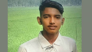 মামার চুরি হওয়া নৌকার খোঁজ চাওয়ায় ভাগনেকে ছুরিকাঘাতে হত্যা