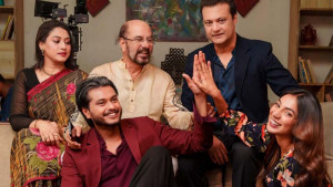 প্রজন্মের টানাপোড়েনের গল্পে নতুন নাটক ‘ছোট ছেলে’
