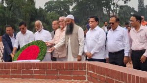 জাতীয় স্মৃতিসৌধে বীর শহীদদের প্রতি নতুন মন্ত্রী-প্রতিমন্ত্রীদের শ্রদ্ধা