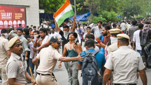 রাগ দেখালে কনটেন্ট বানাবে: জেন-জি সামলাতে দিল্লি পুলিশকে বিশেষ নির্দেশনা