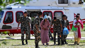 উদ্ধার অভিযানে বিদেশি সহায়তা প্রত্যাখ্যান করছে নেপাল