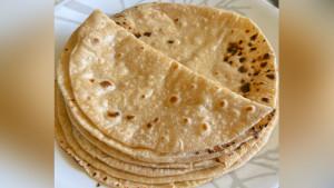 রুটি দীর্ঘ সময় নরম রাখার কৌশল