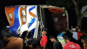 জামালপুরে বাস-ইজিবাইক সংঘর্ষে নিহত ৪, আহত ২০