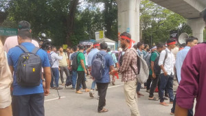 শাহবাগ ছাড়লেন প্রাথমিকে সুপারিশপ্রাপ্ত শিক্ষকরা 