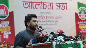 শেখ হাসিনা দেশে ফিরলে সরাসরি ফাঁসির মঞ্চে নেওয়া হবে: নাহিদ