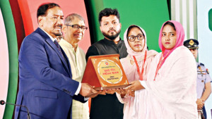 জুলাইয়ের রাষ্ট্রীয় অনুষ্ঠানে হট্টগোল, রাষ্ট্রপতি মর্মাহত
