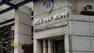 বেবিচকের দুই কর্মকর্তার বিষয়ে সংশোধিত তথ্য মন্ত্রণালয়কে দিল দুদক