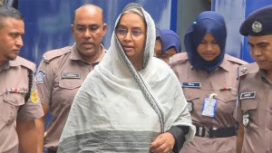 জামিন চাই না, বাসায় যাওয়ার তাড়া নেই