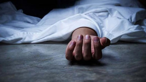 নারায়ণগঞ্জে গ্যাস লিকেজে আগুন: স্বামীকে দাফনের পরই চলে গেলেন দগ্ধ স্ত্রী
