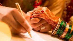 দেনমোহর আদায়ে হাজারো নারী আদালতের বারান্দায়