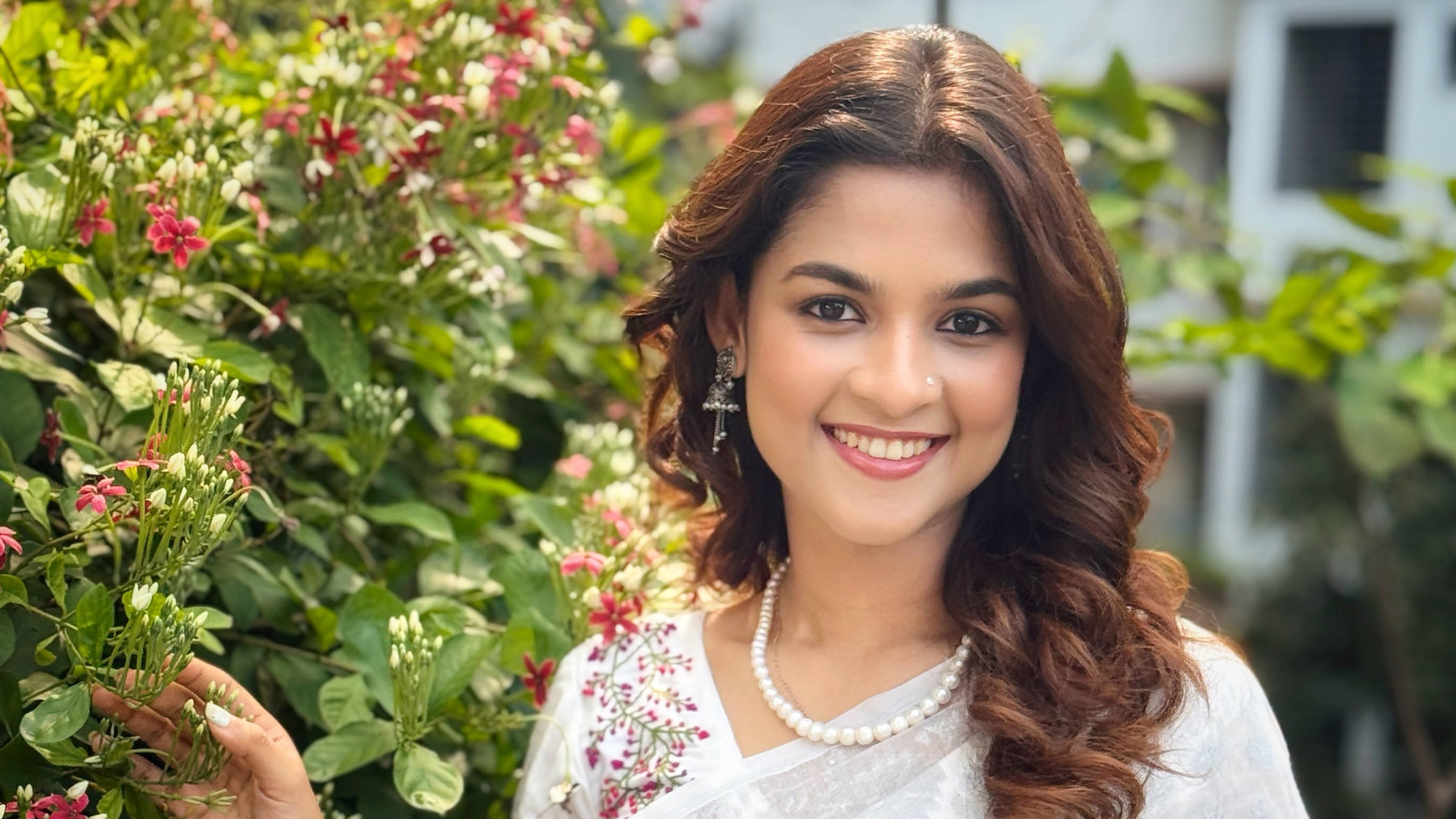 আলোছায়ার মায়ায়...