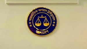 বেসামরিক ব্যক্তিদের উঠিয়ে এনে সেলে রাখা অভ্যাসে পরিণত হয়েছিল: সাবেক সেনাপ্রধান ইকবাল করিম