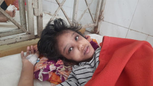 পায়ের শব্দ পেলেও চমকে উঠছে মোহনা