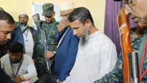 শরীয়তপুরে ৭ লাখ টাকা-ভোটার তালিকাসহ জামায়াত কর্মী আটক