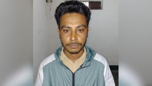 যাত্রীবাহী বাস থেকে চাঁদা তোলার অভিযোগে যুবদল নেতা গ্রেপ্তার
