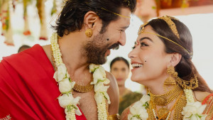 ১০ ছবিতে বিজয়-রাশমিকার রাজকীয় বিয়ে