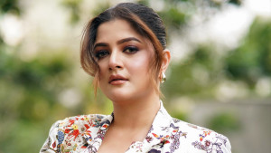 শরীর নিয়ে অশালীন মন্তব্য, পুলিশের দ্বারস্থ শ্রাবন্তী