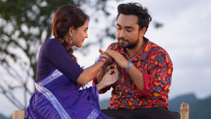 প্রেমিকার জন্য কসম ঘিরে জন্ম নেয় বিস্ময়কর এক ঘটনা