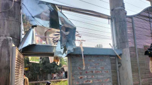 গোপালগঞ্জে ভোটকেন্দ্রে ককটেল বিস্ফোরণে আহত ৩