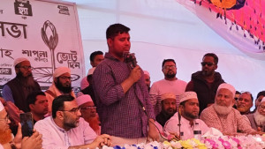 নির্বাচিত হলে অনৈতিক সুবিধা-তদবির গ্রহণ করব না: হাসনাত আবদুল্লাহ