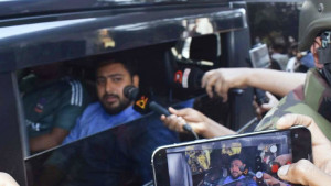 শপথ নিতে সংসদ ভবনে নাহিদ, আখতার ও হাসনাত