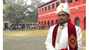 বরের সাজে কেন্দ্রে সামিউল