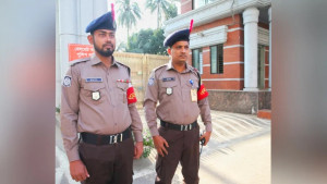 পুরোনো পোশাকে ফিরতে চায় পুলিশ