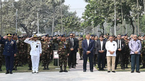 পিলখানা হত্যাকাণ্ডে শহীদদের প্রতি রাষ্ট্রপতি-প্রধানমন্ত্রীর শ্রদ্ধা