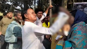 ছবিতে ভোটকেন্দ্রে সংঘর্ষ-অনিয়ম