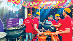 মেজবানির পাশে ওরস বিরিয়ানি