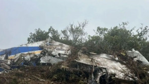 কলম্বিয়ায় উড়োজাহাজ বিধ্বস্তে দেশটির এমপিসহ নিহত ১৫