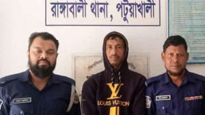 বাবার ‘অনৈতিক সম্পর্ক’ দেখে ফেলায় মেয়েকে হত্যা: পুলিশ