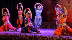 ২৮ দলের ৩০০ শিল্পীর অংশগ্রহণে শিল্পকলায় উচ্চাঙ্গ গীত-বাদ্য-নৃত্য উৎসব