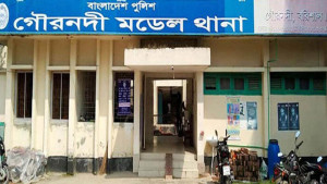 যুবলীগকর্মী ছেলেকে না পেয়ে বৃদ্ধ বাবাকে গ্রেপ্তারের অভিযোগ
