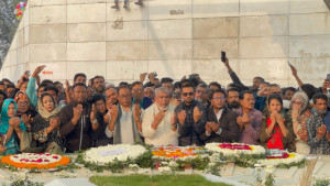 খালেদা জিয়া গণতন্ত্রের লড়াইয়ে দেশের মানুষকে সাহস যুগিয়েছেন: সাইফুল হক