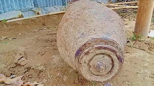 রামুতে দ্বিতীয় বিশ্বযুদ্ধের বোমাসদৃশ বস্তু উদ্ধার