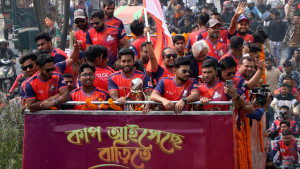 বিপিএলের লভ্যাংশের আশায় ফ্র্যাঞ্চাইজিরা 