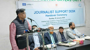 মালিকরা বড় বড় কথা বলেন, কিন্তু সাংবাদিকদের সুরক্ষাসামগ্রী দেন না: প্রেস সচিব