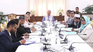গভীর সমুদ্রে গবেষণা ও সমস্যা চিহ্নিত করতে গুরুত্বারোপ প্রধান উপদেষ্টার