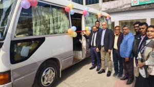 গ্রামীণ যুবসমাজকে প্রযুক্তি  প্রশিক্ষণে ‘কম্পিউটার গাড়ি’